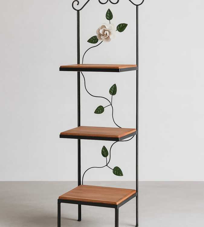 Prateleira de 3 andares madeira e ferro, feita de forma artesanal, possui flor de ferro também feita a mão.