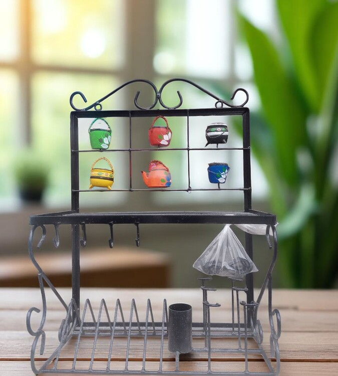 Paneleiro de ferro 60 cm. Todo de ferro com detalhes em madeira, 