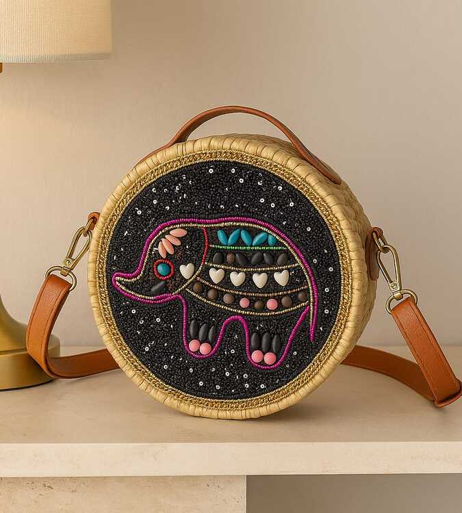 Bolsa Transversal Redonda em Palha com Bordado de Elefante - Artesanal e Exclusiva 