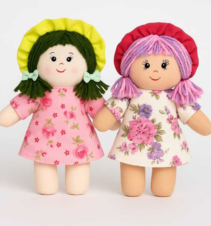 Boneca Artesanal de Tecido P